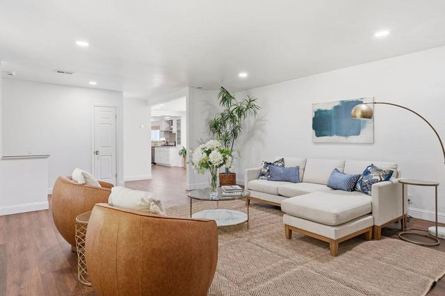 742 Santa Rita Way, Sacramento, CA 95864