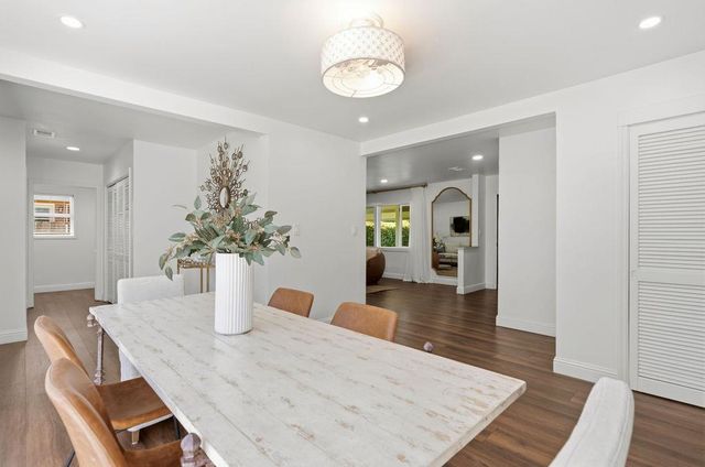 742 Santa Rita Way, Sacramento, CA 95864