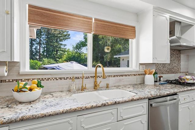 742 Santa Rita Way, Sacramento, CA 95864