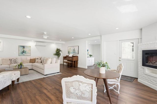 742 Santa Rita Way, Sacramento, CA 95864