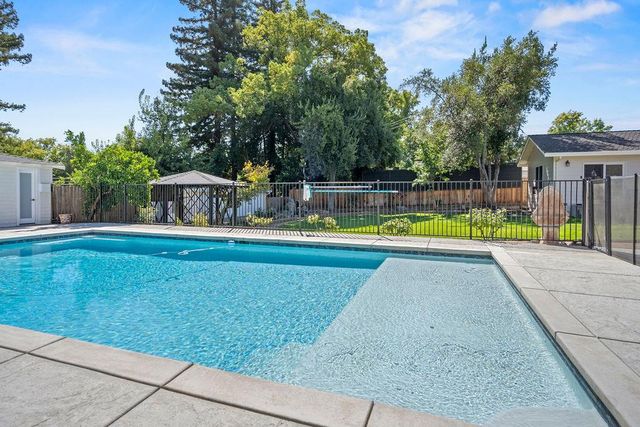 742 Santa Rita Way, Sacramento, CA 95864
