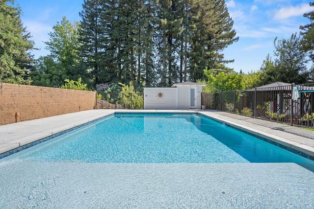 742 Santa Rita Way, Sacramento, CA 95864