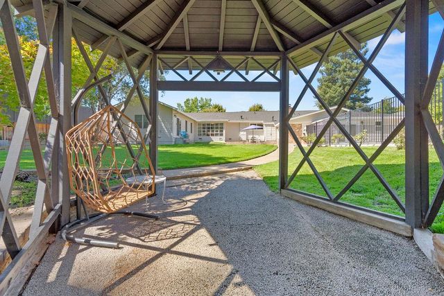742 Santa Rita Way, Sacramento, CA 95864