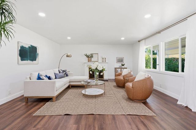742 Santa Rita Way, Sacramento, CA 95864