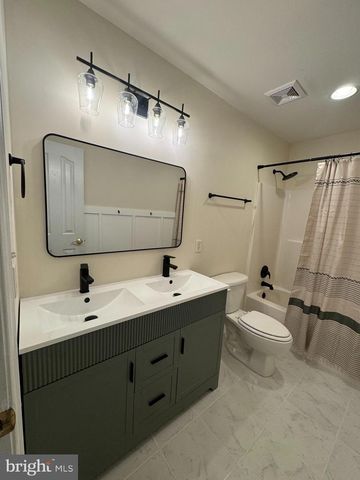 76 KATIE LN, Middletown, VA 22645