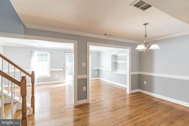 14081 FALLBROOK LN, Woodbridge, VA 22193