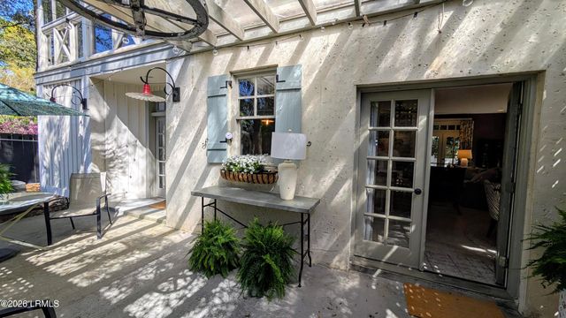 23 Waterside Drive, Beaufort, SC 29907