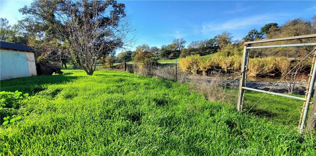 Image 5 of property listing at 7571 Pebble Beach, Corning, CA 96021