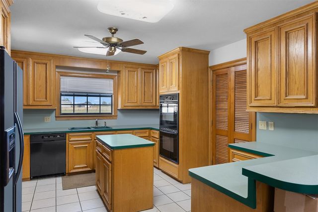 4231 Johnston Road, Wallis, TX 77485