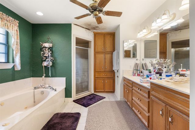 4231 Johnston Road, Wallis, TX 77485