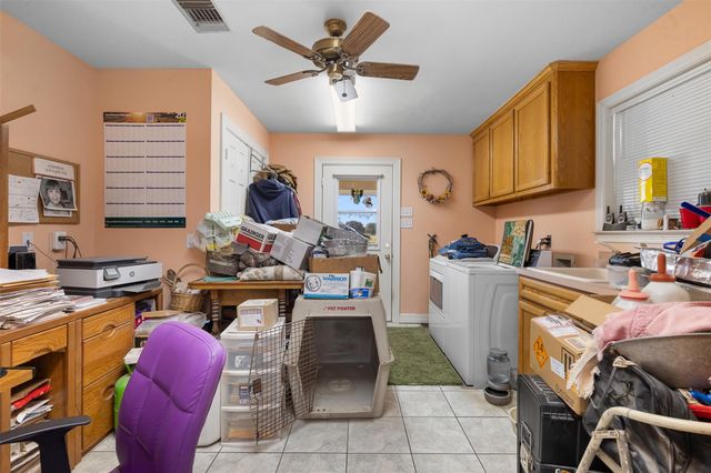 4231 Johnston Road, Wallis, TX 77485