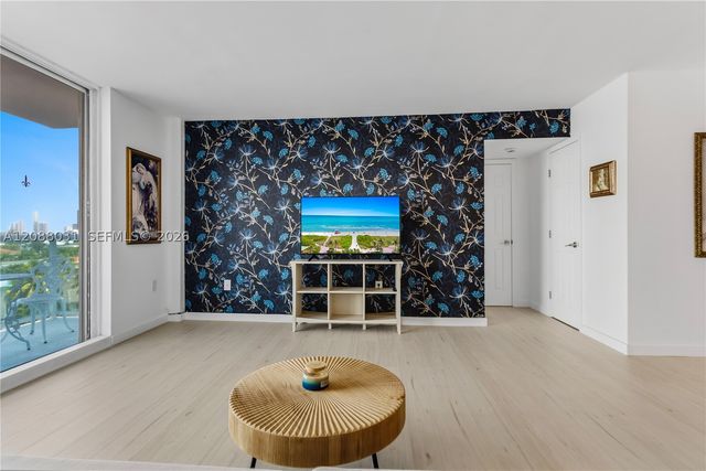 2841 NE 163rd St 607, North Miami Beach, FL 33160