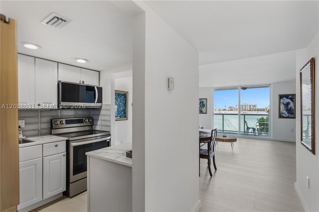 2841 NE 163rd St 607, North Miami Beach, FL 33160