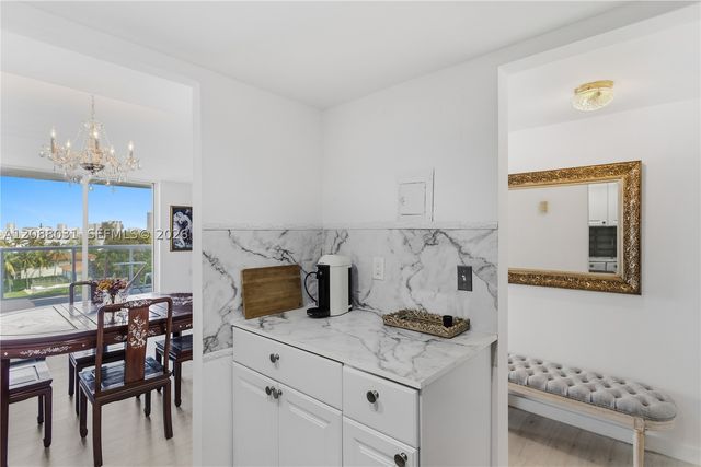 2841 NE 163rd St 607, North Miami Beach, FL 33160