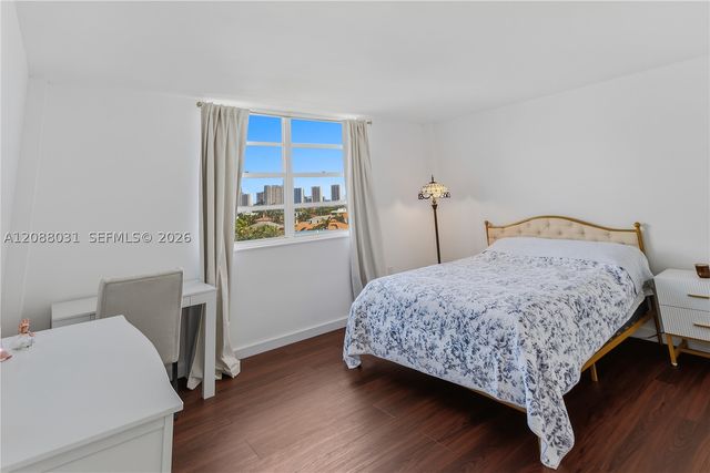 2841 NE 163rd St 607, North Miami Beach, FL 33160