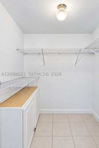 2841 NE 163rd St 607, North Miami Beach, FL 33160