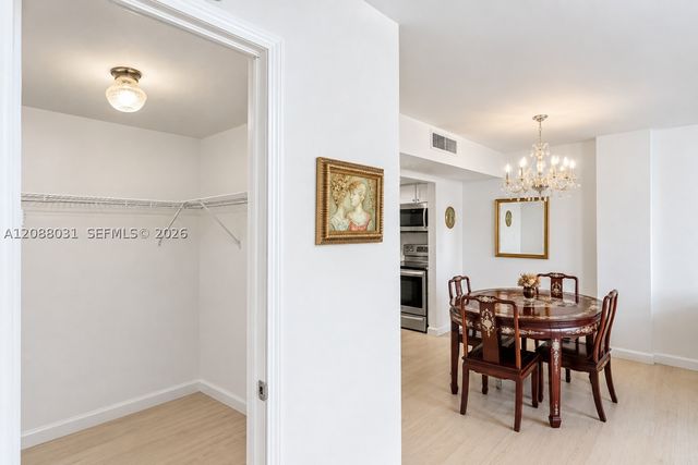 2841 NE 163rd St 607, North Miami Beach, FL 33160