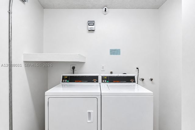 2841 NE 163rd St 607, North Miami Beach, FL 33160