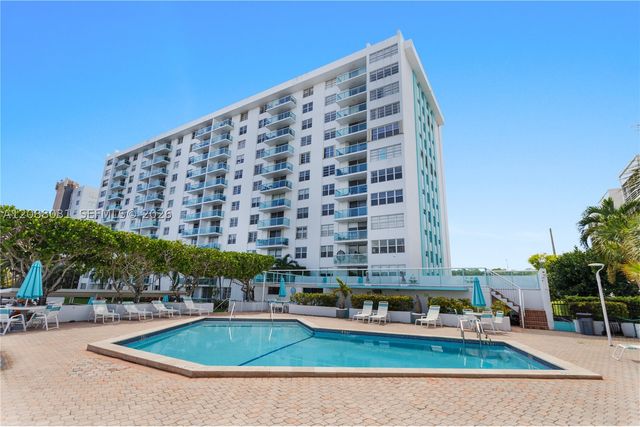 2841 NE 163rd St 607, North Miami Beach, FL 33160