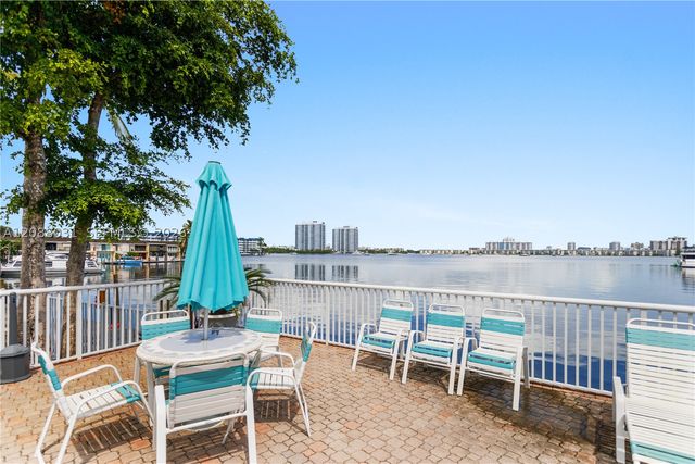2841 NE 163rd St 607, North Miami Beach, FL 33160