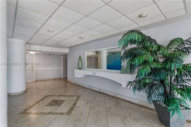 2841 NE 163rd St 607, North Miami Beach, FL 33160