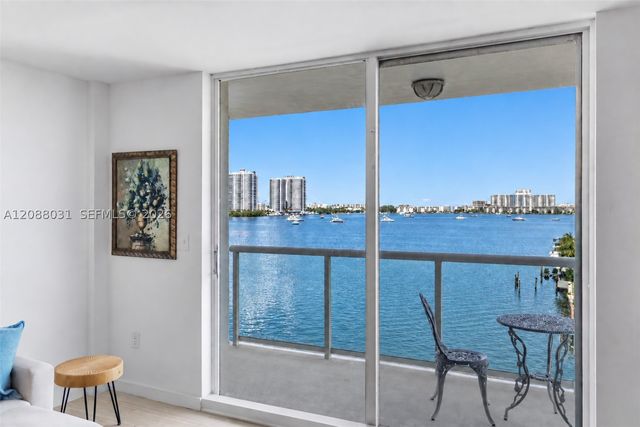 2841 NE 163rd St 607, North Miami Beach, FL 33160