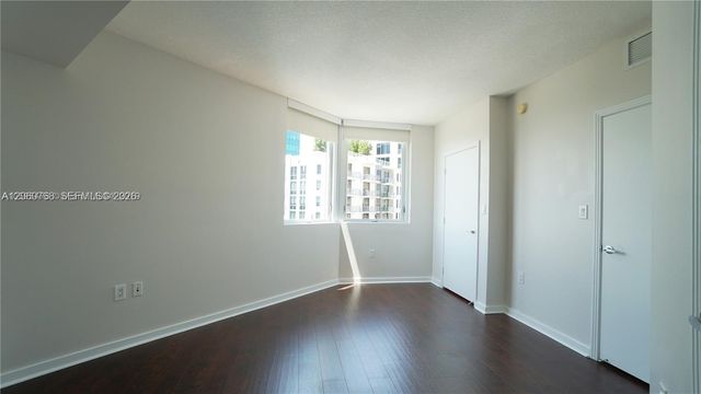 9066 SW 73rd Ct 1810, Miami, FL 33156