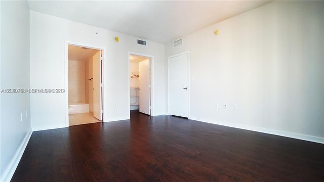 9066 SW 73rd Ct 1810, Miami, FL 33156