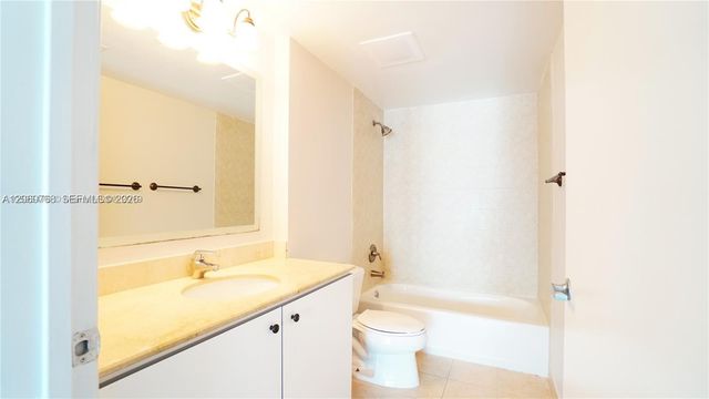 9066 SW 73rd Ct 1810, Miami, FL 33156