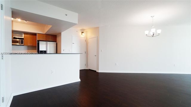 9066 SW 73rd Ct 1810, Miami, FL 33156