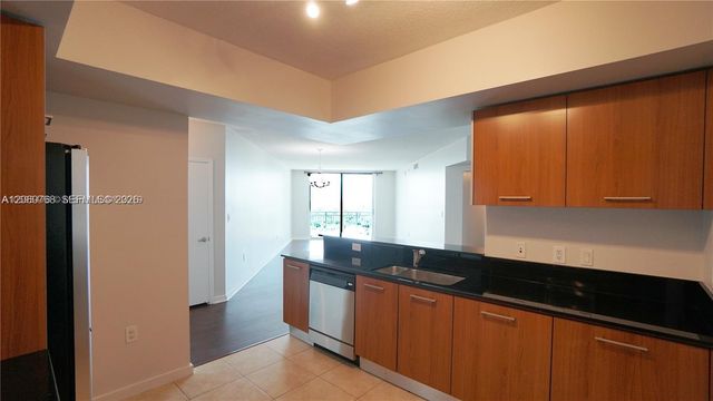 9066 SW 73rd Ct 1810, Miami, FL 33156