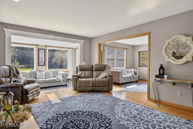 7996 Kearney Road, Northfield Township, MI 48189