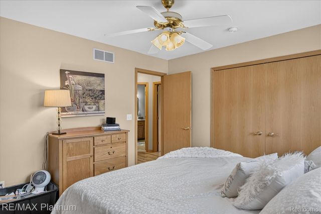 7996 Kearney Road, Northfield Township, MI 48189