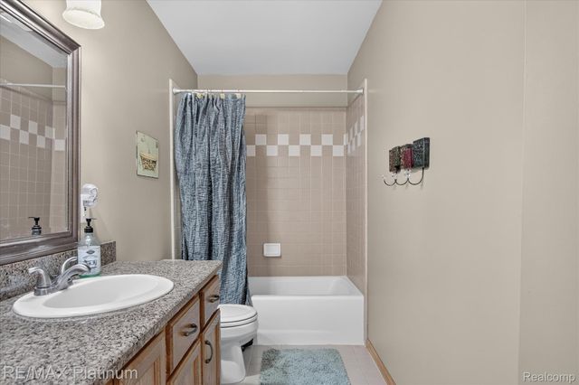 7996 Kearney Road, Northfield Township, MI 48189