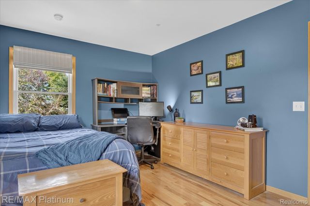 7996 Kearney Road, Northfield Township, MI 48189