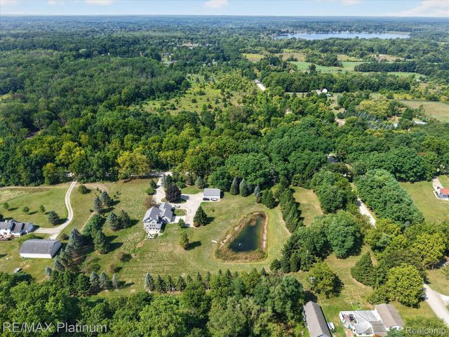 7996 Kearney Road, Northfield Township, MI 48189