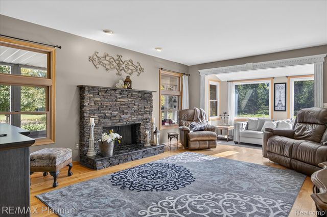 7996 Kearney Road, Northfield Township, MI 48189