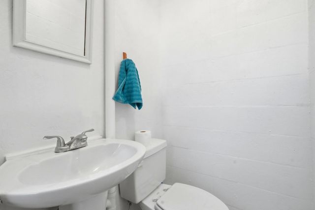 2927 LANTERN DRIVE, South Daytona, FL 32119