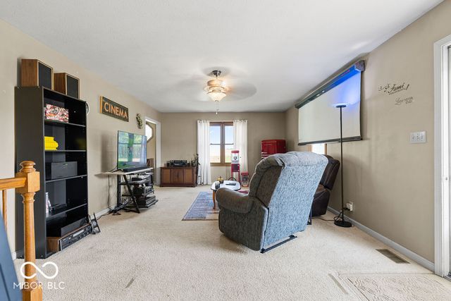 10557 N Us Highway 31, Seymour, IN 47274