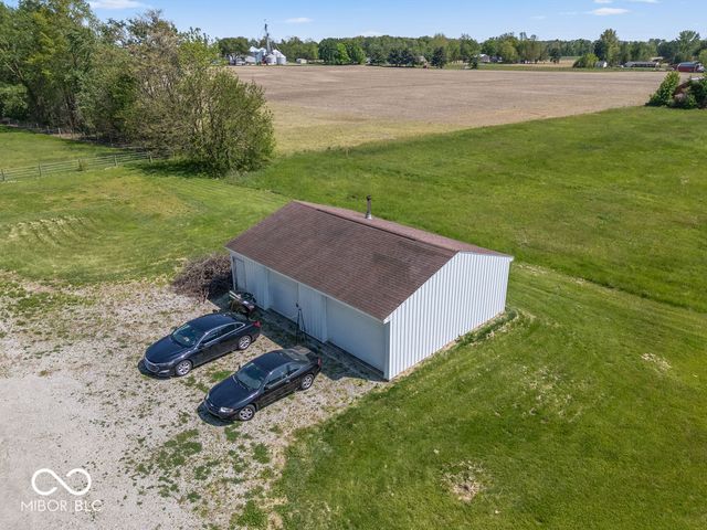 10557 N Us Highway 31, Seymour, IN 47274