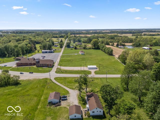 10557 N Us Highway 31, Seymour, IN 47274