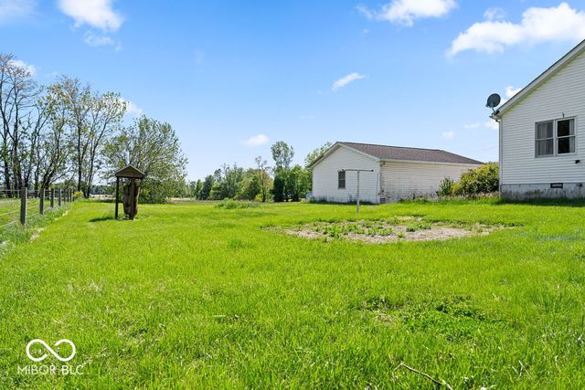 10557 N Us Highway 31, Seymour, IN 47274