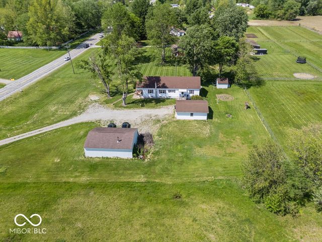 10557 N Us Highway 31, Seymour, IN 47274