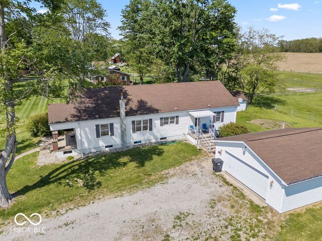 10557 N Us Highway 31, Seymour, IN 47274