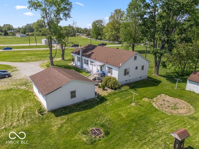 10557 N Us Highway 31, Seymour, IN 47274