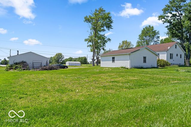 10557 N Us Highway 31, Seymour, IN 47274