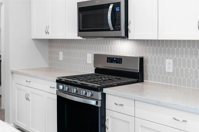 19556 Stripe Hill Bend, Montgomery, TX 77316