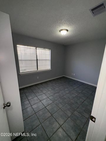 12948 GILLESPIE Avenue, Jacksonville, FL 32218