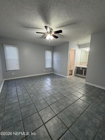 12948 GILLESPIE Avenue, Jacksonville, FL 32218