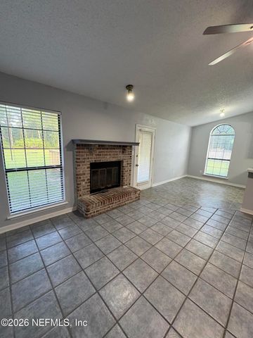 12948 GILLESPIE Avenue, Jacksonville, FL 32218